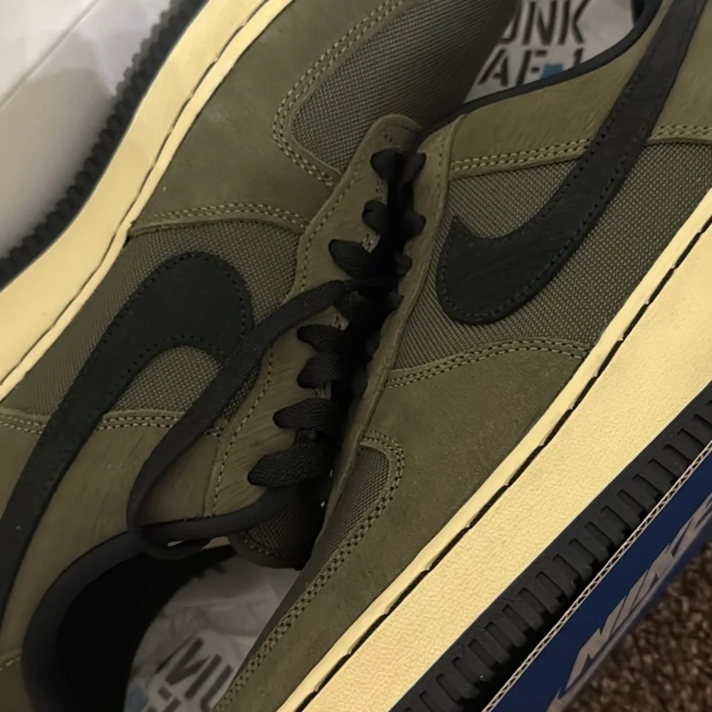 Nike Air Force 1 Low SP “Undefeated” - Picture 4 of 5